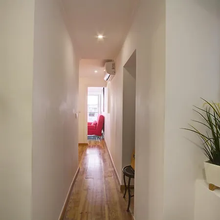 Cozy In The Heart Of Alfama Appartamento